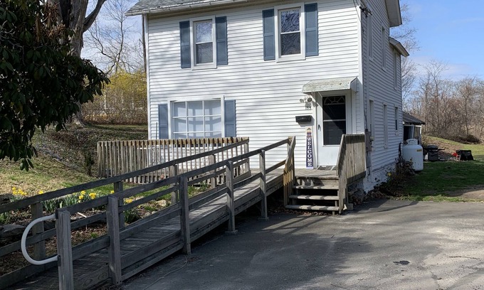 Old Saybrook House | Best of Both Worlds