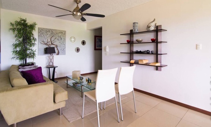 Barrio Santa Lucia Apartment | BEST PRICE PENTHOUSE PRIVATE ROOFTOP | JACO BEACH