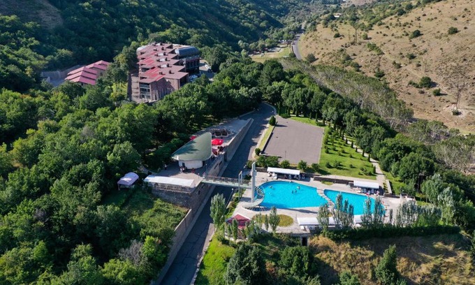Arzakan Resort | Best Resort Aghveran