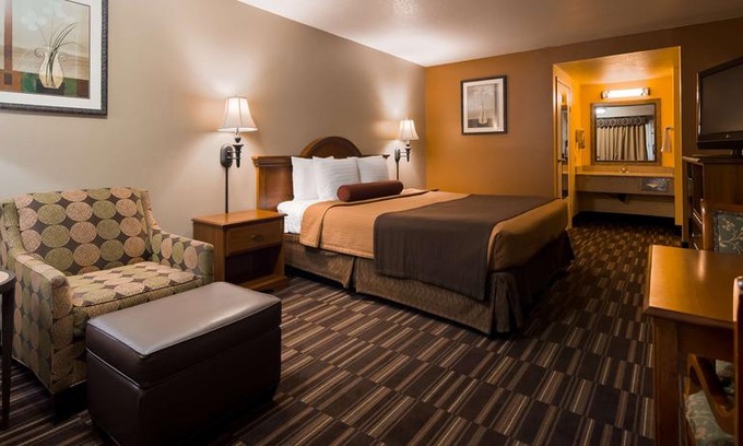 Mojave Hotel | BEST WESTERN Desert Winds