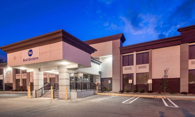Paramus Hotel | Best Western Paramus Hotel & Suites