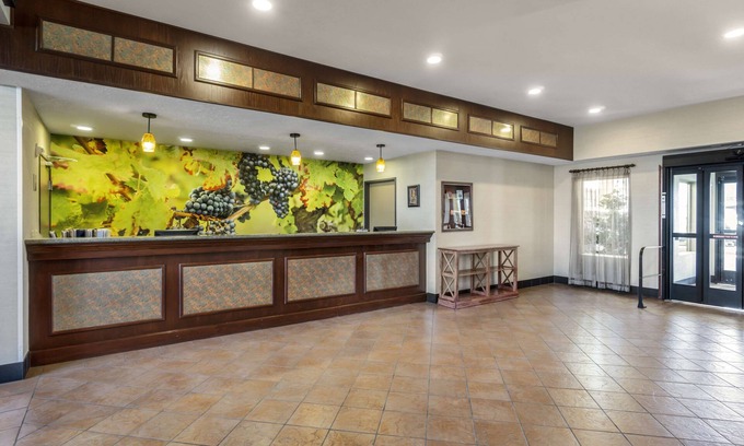 Outlook Hotel | Best Western Plus Grapevine Inn