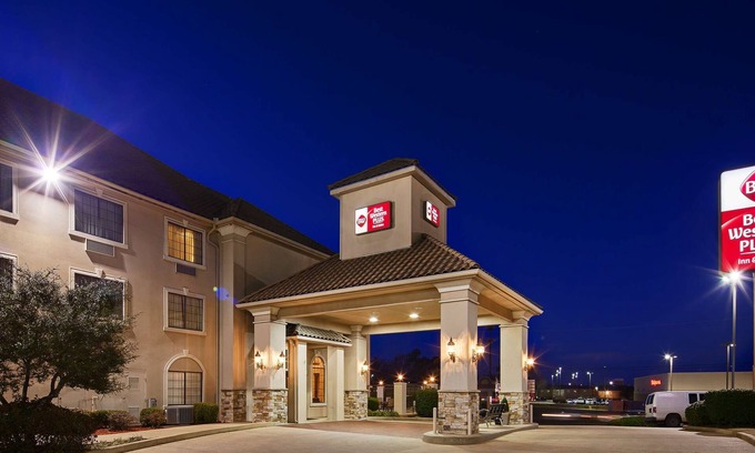 Tyler Hotel | Best Western Plus Southpark Inn & Suites