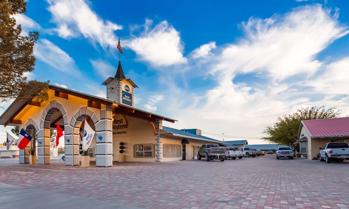 Pecos Hotel | Best Western Swiss Clock Inn