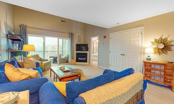 Ocean View Condo | Bethany Bay 3rd floor condo w/golf on-site, free WiFi, and balcony
