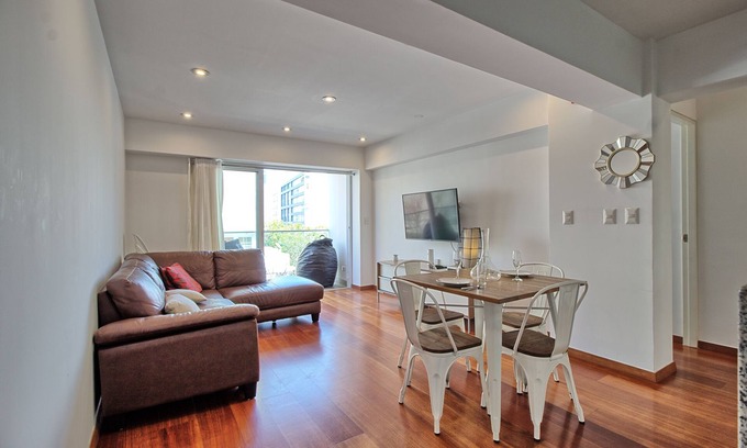 Leuro Apartment | Beutifull 2 bedroom apartment in the center of Miraflores! Great Location