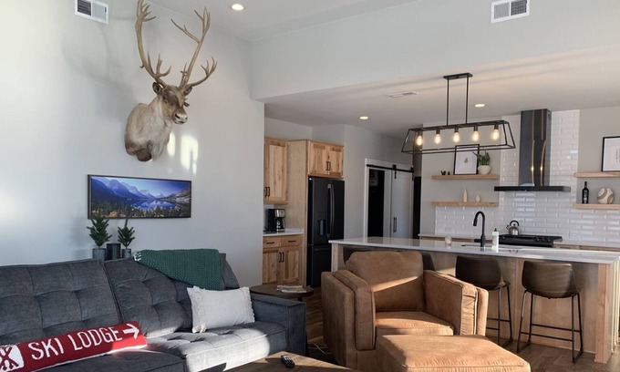 Red Lodge House | Beyond Yellowstone a modern vacation rental with Wi-Fi and Hot Tub