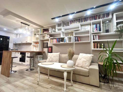 Torun Apartment | Bhakti Apartament