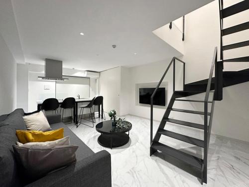 Hiroshima City Centre Apartment | bHOTEL Rijodori - Modern 6ppl City Apt with Breakfast Included