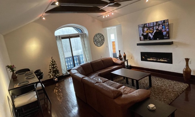 Blowing Rock House | Biergarten Luxe - Center of Downtown Blowing Rock - NEWLY LISTED