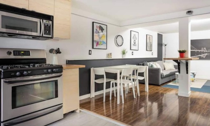 District of North Vancouver House | Big 2-Bedroom Suite in Nature - Pets Allowed