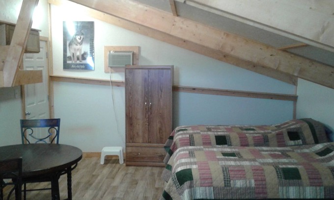 Buffalo Apartment | Big Horn Mountains Efficiency Apartment in loft