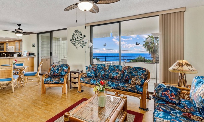 Kahaluu Bay Condo | Big Island White Sands Village by Coldwell Banker Island Vacations