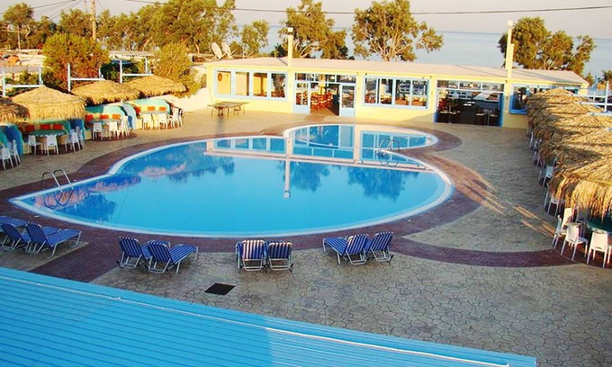 Perivolos Apartment | BIG STUDIO WITH POOL ON THE BEACH