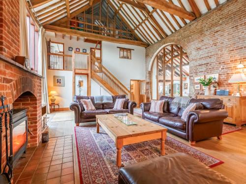 Reepham House | Bimblebox Barn - Uk48275