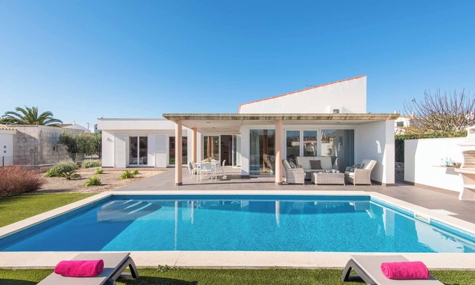 Binidali Villa | Binirubi - Very Close to the Beach with Private Pool, Table Tennis & Garden