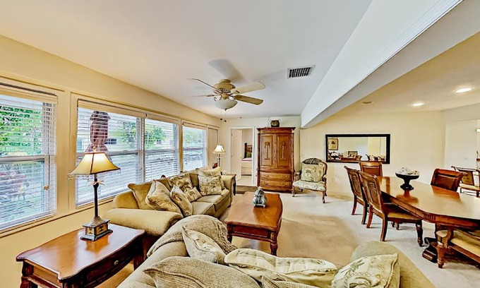 Moorings House | Binnacle Beach House I