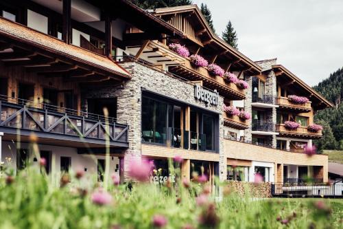Zoeblen Hotel | Biohotel Bergzeit