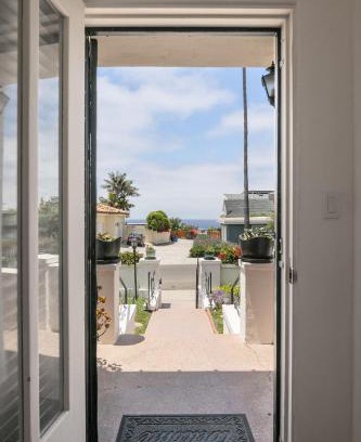 La Jolla House | Bird Rock, La Jolla Whitewater with AC