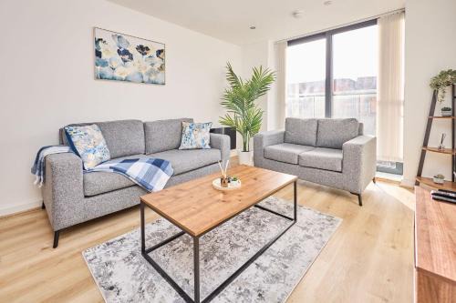 Birmingham City Centre Apartment | Birmingham 2Bed ModernKitchen PetsOK Tv Wifi