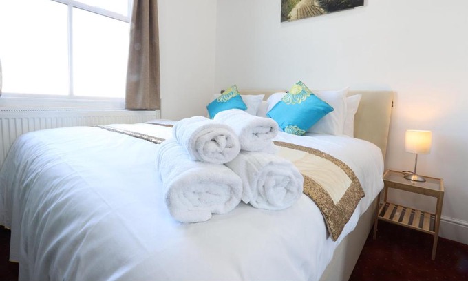 Birmingham City Centre Apartment | Birmingham Central Station Apartment (Studio 3)