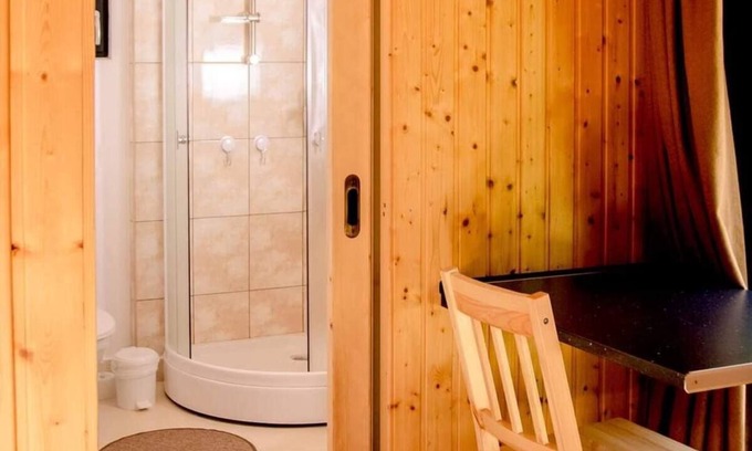 Bucin Cabin | Birtok Houses-tiny home for 2 by the creek