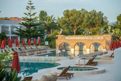 Kalamaki Hotel | Bitzaro Grande Hotel & Suites