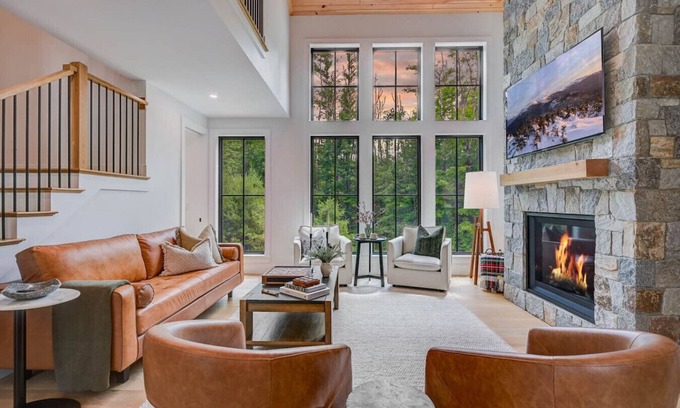North Conway House | Black Diamond Ski House | Mountain Luxury