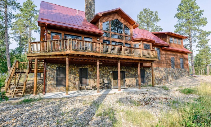 Deadwood Cabin | Black Hills Paradise 5BR Spacious Getaway Home Close to Deadwood