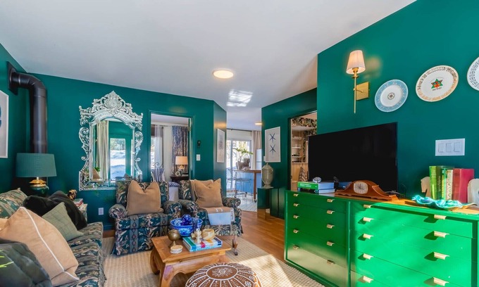Utterson House | Blackwater Guesthouse in Muskoka