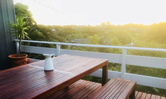Blairgowrie House | Blairgowrie beach house with surrounding views