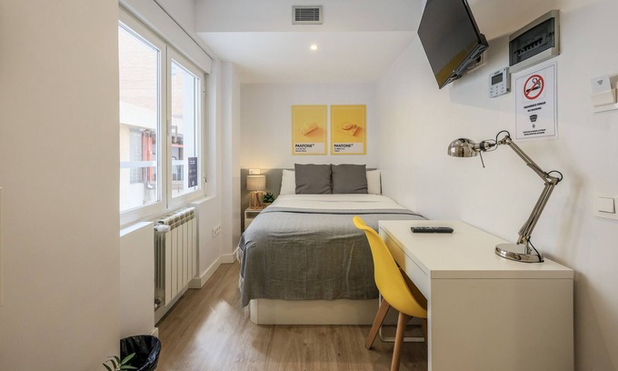 Gaztambide Bed & Breakfast | Blasco de Garay, double room with gym 109