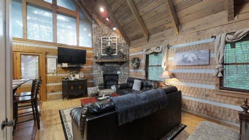 Townsend House | Blessed Nest Cabin