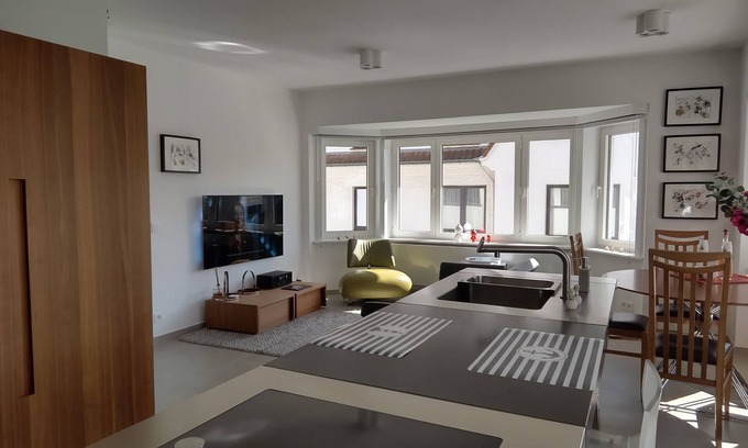 Knokke Apartment | Blessed stay at the Albert beach of Knokke (with large indoor garage)