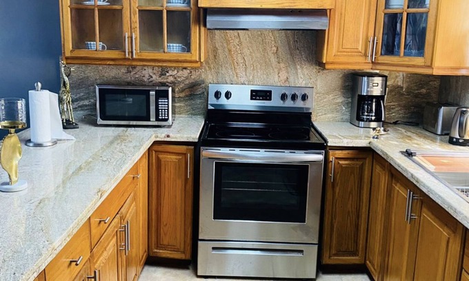 Molynes Gardens House | Blissett Apts your home away from home