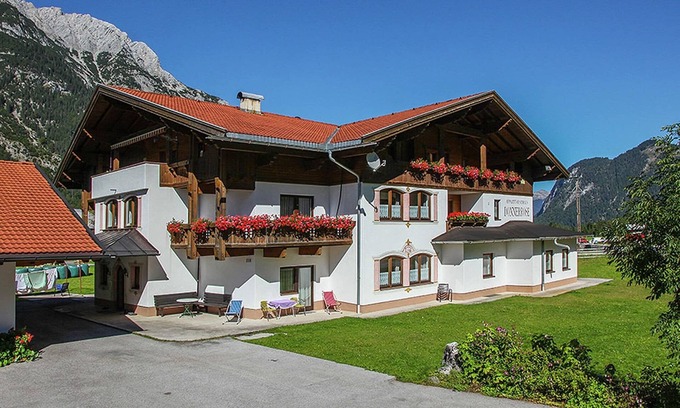 Leutasch Apartment | Blissful Apartment in Leutasch with Garden