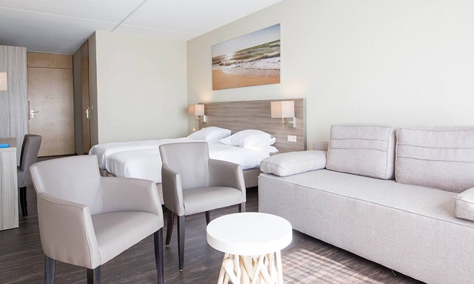 Callantsoog Hotel | Blissful Escape w/Pool & Golf | Dunes, Waves & Tee Time in Callanstoog