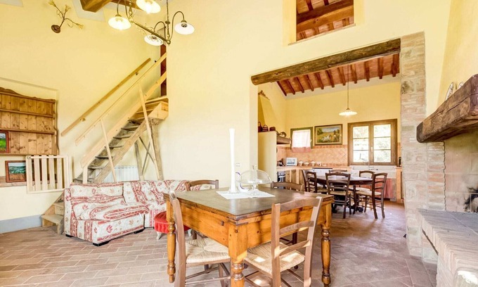 Santa Croce sull'Arno House | Blissful Villa with Terrace, Garden, Garden Furniture