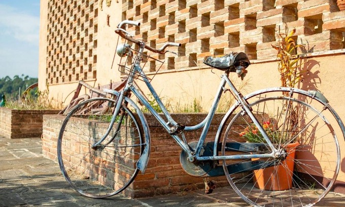 Santa Croce sull'Arno House | Blissful Villa with Terrace Garden Garden Furniture