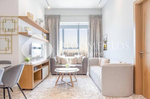 Dubai Apartment | Bloomfields Cozy 1Br Blue Waves Dubai Land