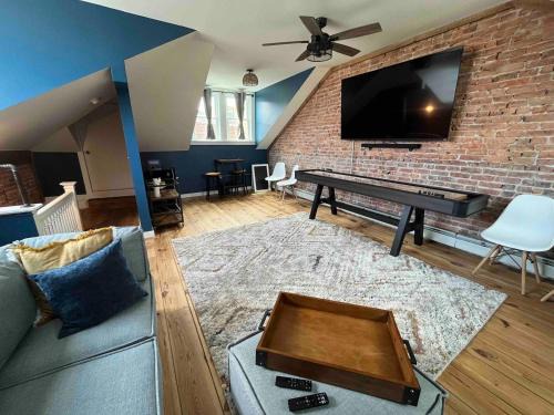 Atlantic City House | Blue Anchor Estate-BEACH BLOCK in the Orange Loop