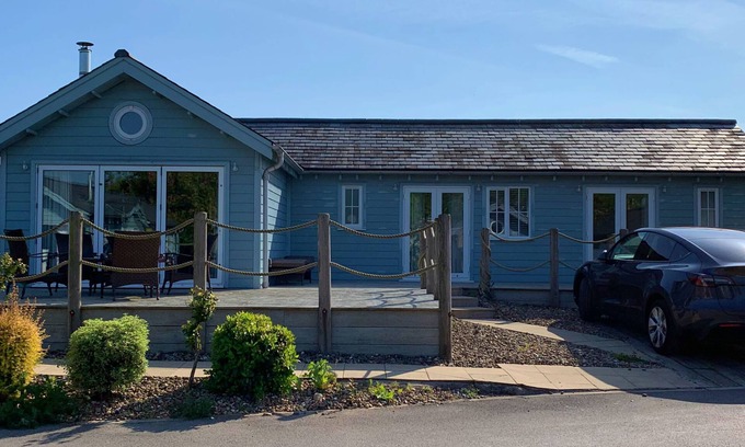 Filey Cottage | Blue Bay - a beach house that sleeps 6 guests in 2 bedrooms