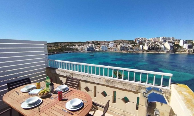 St. Paul's Bay Apartment | Blue Harbour Penthouse by Getaways Malta
