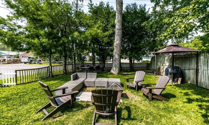 Verona Beach House | Blue Heron | Family Home by Sylvan Beach|Sleeps 12