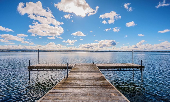 Wiarton Cabin | Blue Moon Waterfront Cottage w/Hot Tub