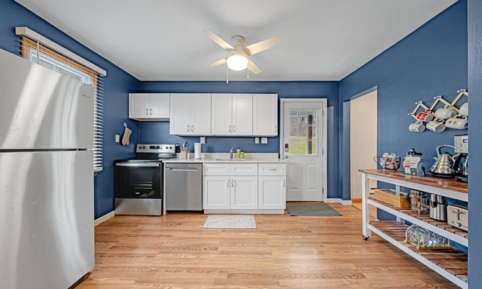Mill Run House | Blue Mtn. House! Minutes from Ohiopyle State Park & More!