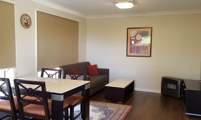 Katoomba House | Blue on McNab