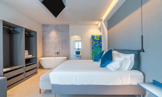 Viagrande Apartment | 'Blue' Room with Mountain View, Shared Terrace and Air Conditioning