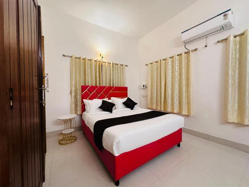 Adyar Hotel | Blue Shell