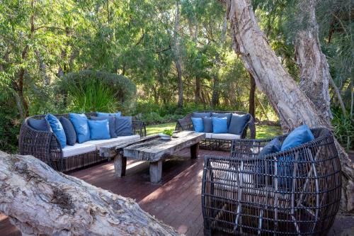Naturaliste House | Blue Skies I Private Properties